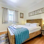 Eden House * 울버스톤