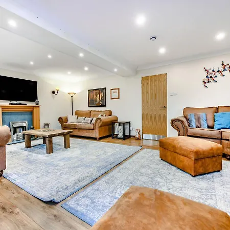 Eden House Holiday home