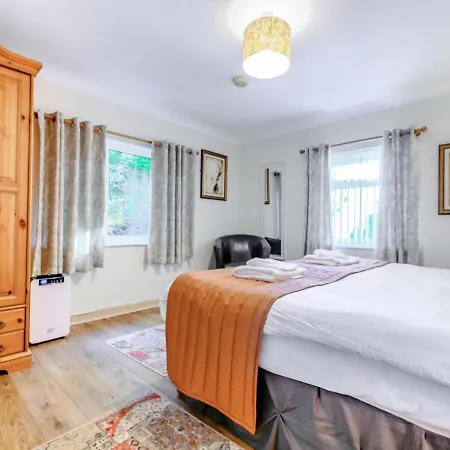 Eden House Holiday home