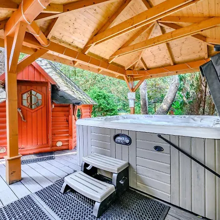 Eden House Holiday home *