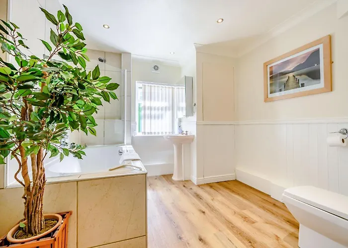 Eden House Holiday home