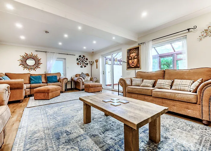 Holiday home Eden House *